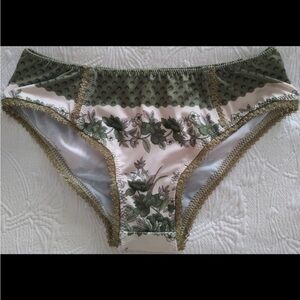 💛Spell coco lei bloomers nwot sz small